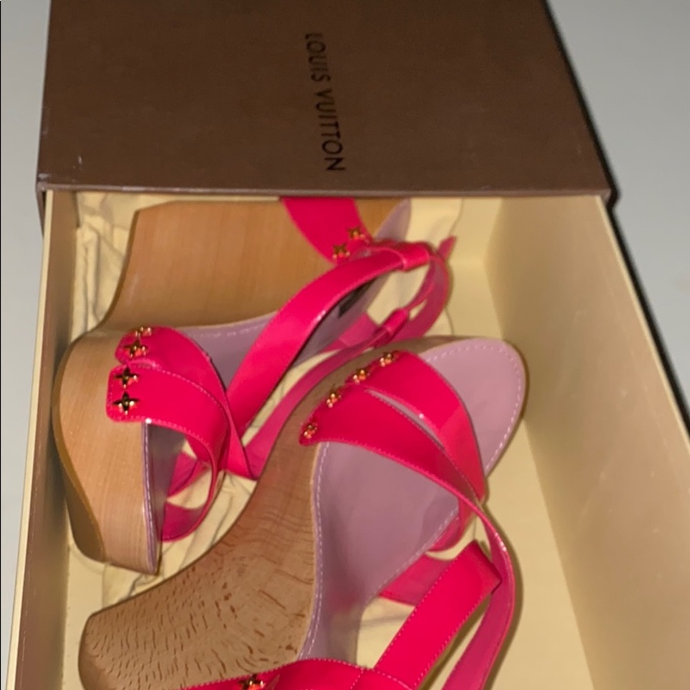 High heeled shoes - Picture 4 of 14
